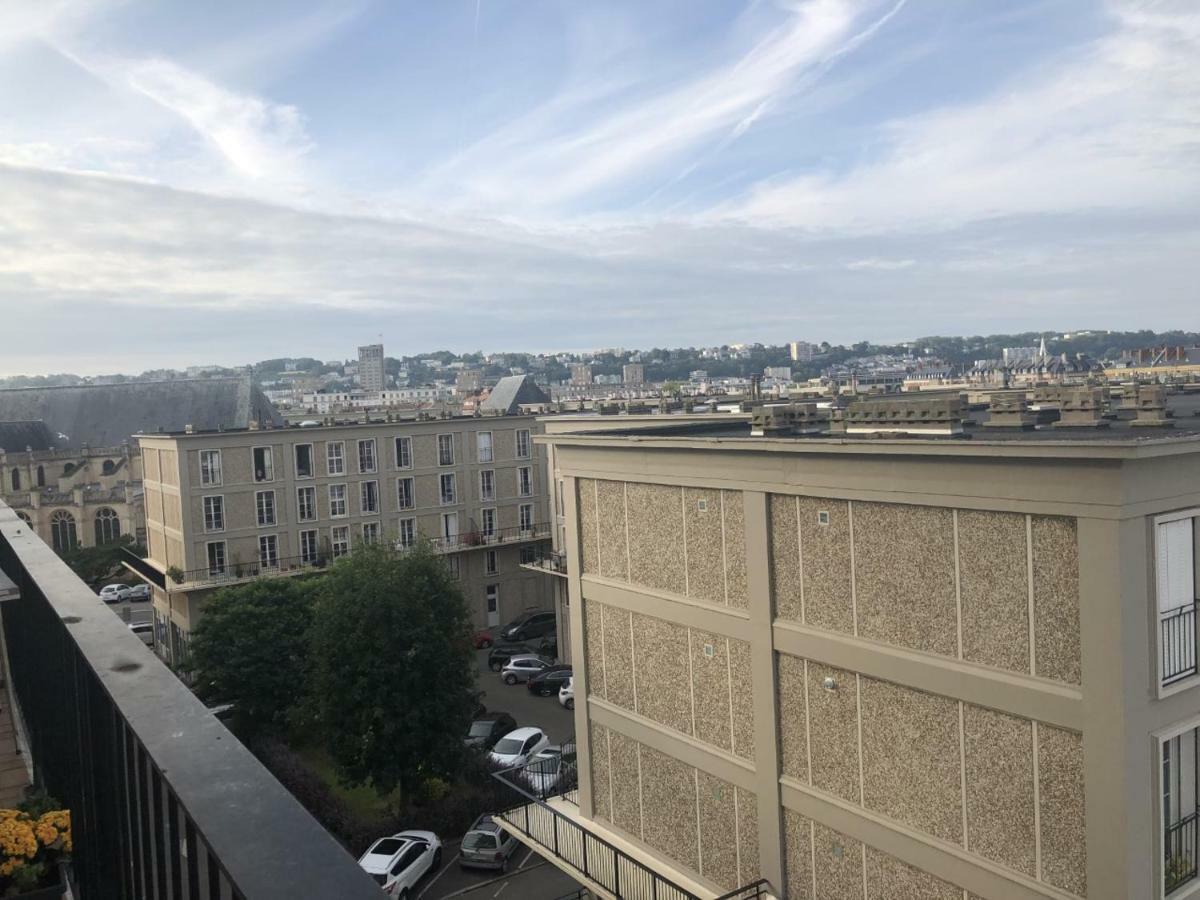 La Catene-Perret Le Havre Luaran gambar